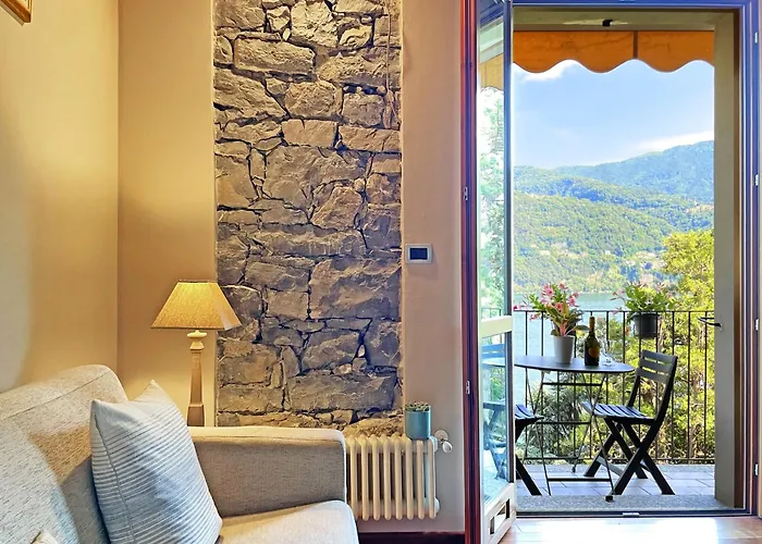 Апартаменты Balcony On The - Free Parking, View Лалльо